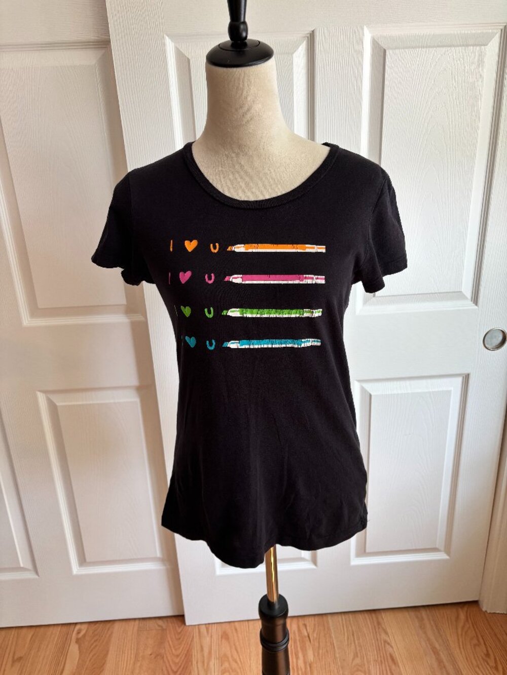 deliA*s Black Graphic Tee -Size Large